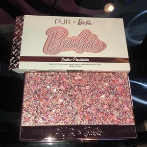 PÜR X BARBIE EYESHADOW PALETTE